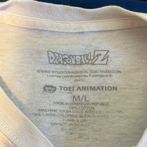 Dragon ball z T-shirt - Picture 3 of 3